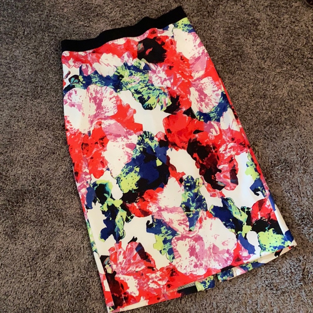 Floral pencil skirt